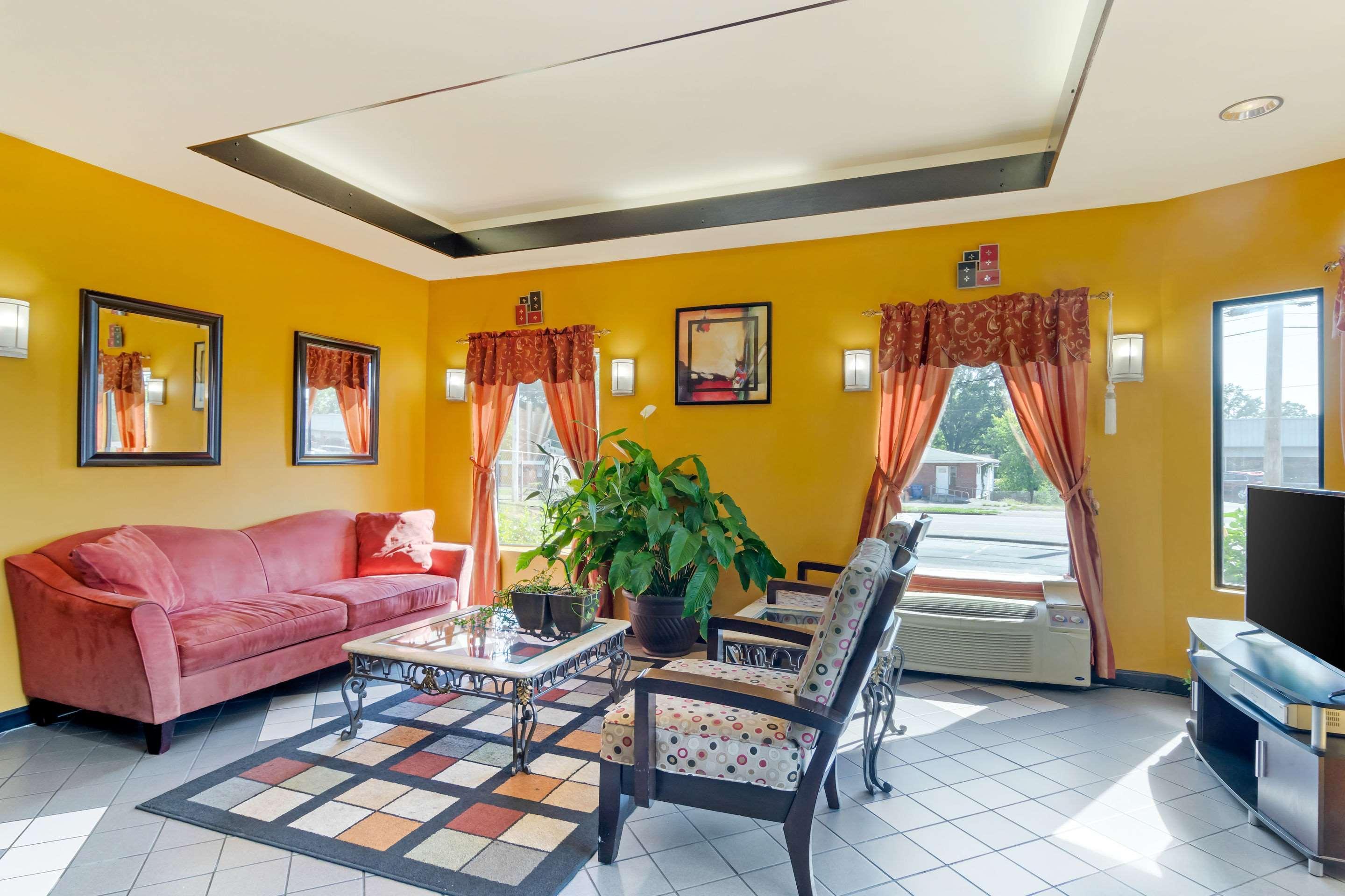 Econo Lodge Inn & Suites Fort Oglethorpe ภายนอก รูปภาพ