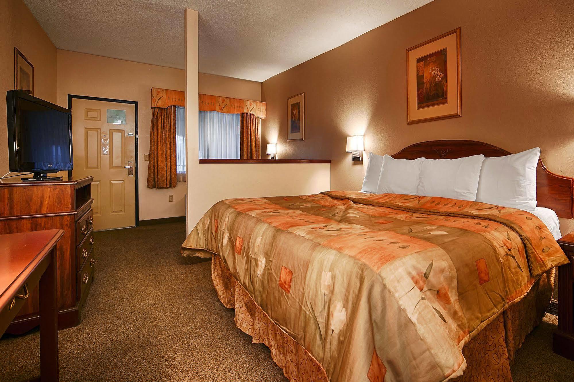Econo Lodge Inn & Suites Fort Oglethorpe ภายนอก รูปภาพ
